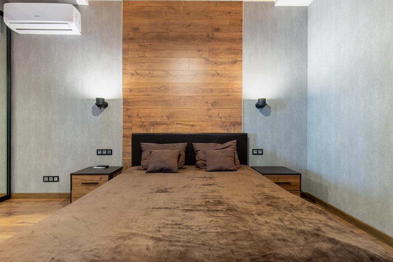 Sea Symphony Wood Style Apartment Odessa Exterior foto